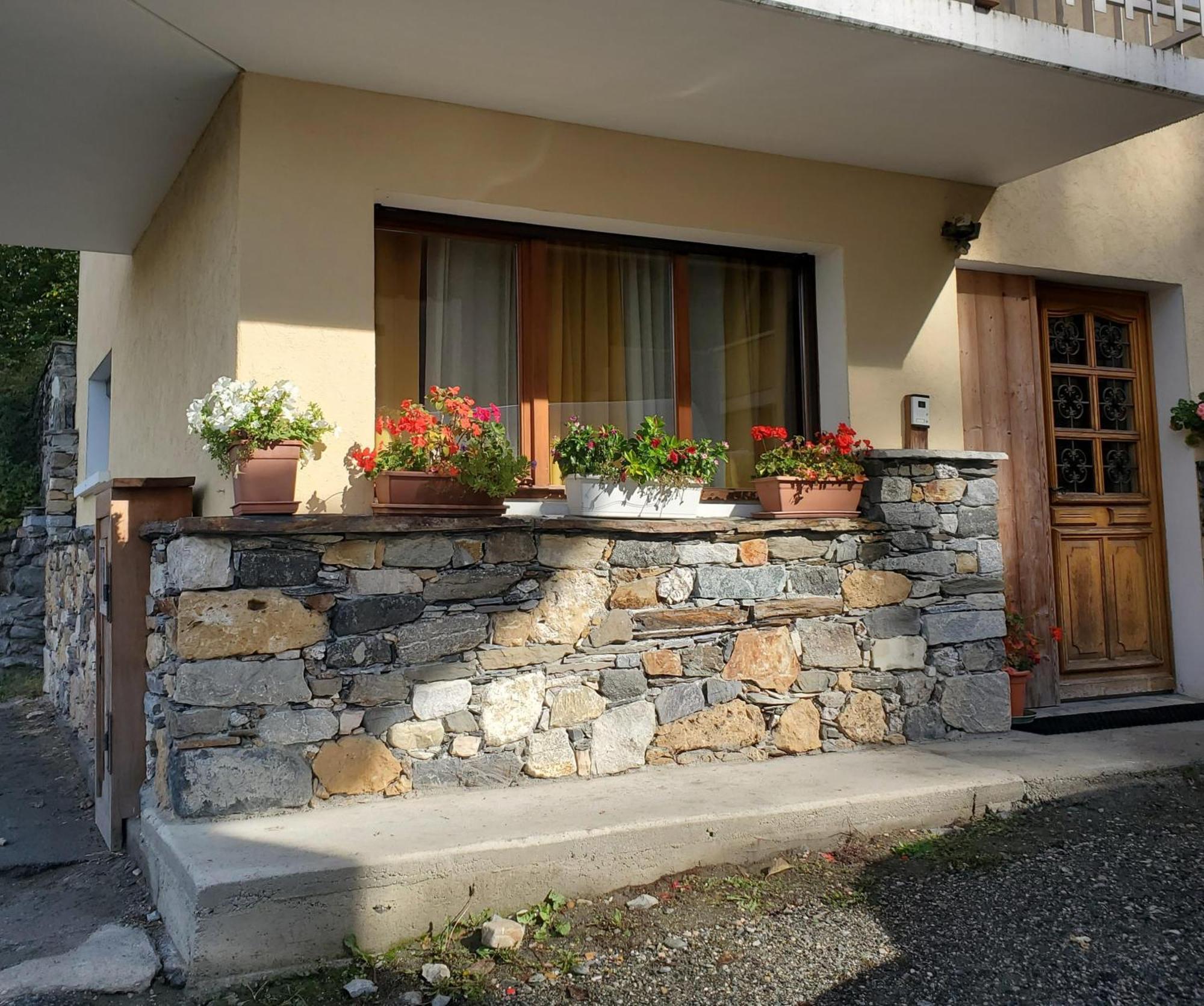 Y'Hello Studio Macot-la-Plagne Luaran gambar
